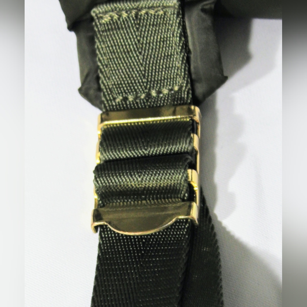 Urban Fit backpack, quilted design, great for small computers. EUC! - Picture 4 of 15
